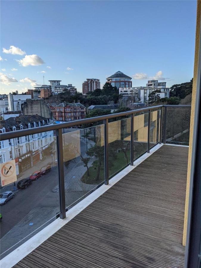 2 Bedroom Modern City Centre Bournemouth Apartment Ngoại thất bức ảnh
